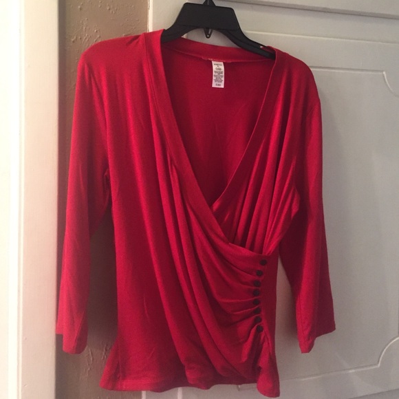 Sexy red Anne Klein 3/4 top