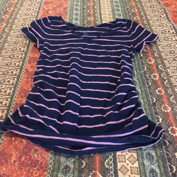 Liz Lange maternity tshirt
