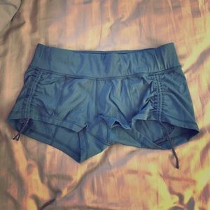 Lululemon Hot Hot Short size 4