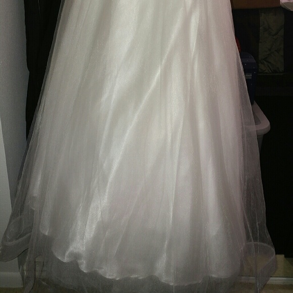 Ball gown - Picture 2 of 2