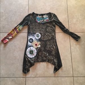 Super cute Desigual long sleeve shirt dress. Small