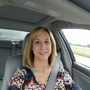 Meet your Posher, Lori