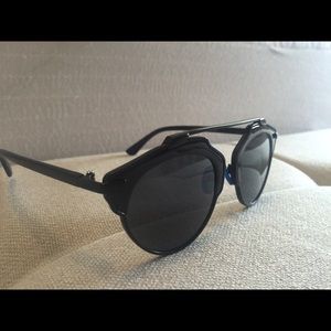 Never worn sunglasses 🕶