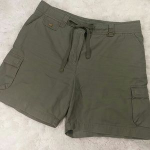 Jones New York sport shorts