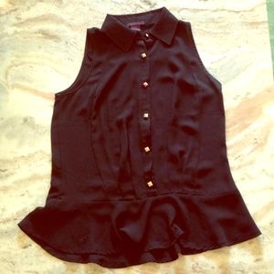 BOGO 🎯 Black button up peplum blouse