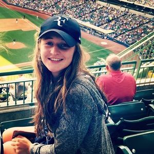 Meet your posher, Audra!