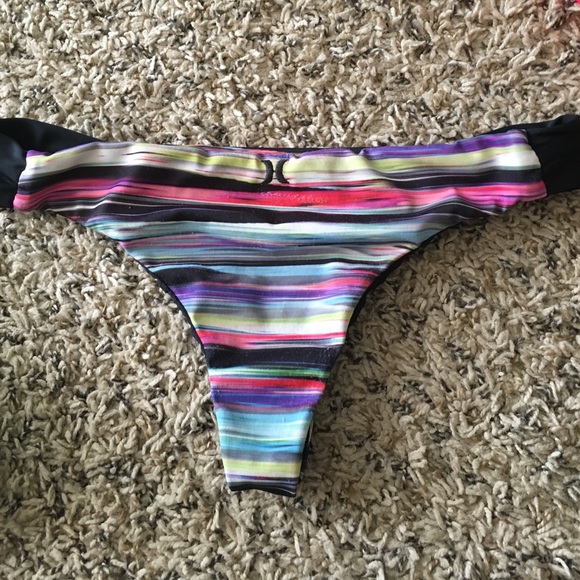 Hurley bottoms