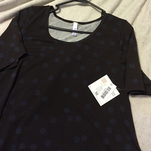 BNWT Lularoe XL perfect T