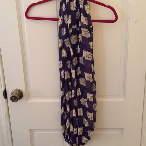 Daisy Floral Infinity Scarf