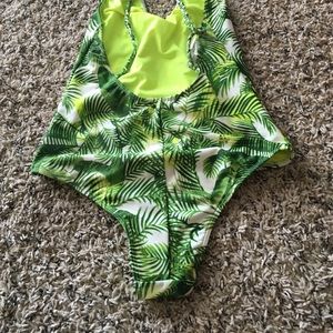 Palm tree one piece