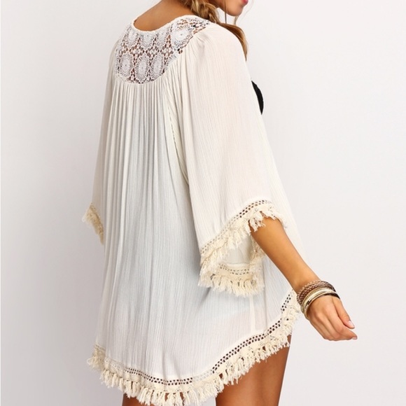 🎉Last One🎉NWT Beige Fringe Lace Insert Kimono - Picture 2 of 4