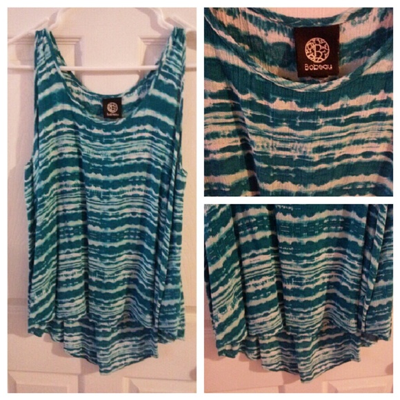 **SOLD** Bobeau Top