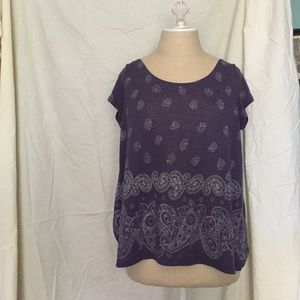 Loose fitted t-shirt