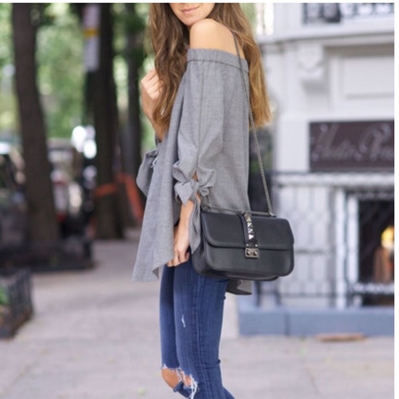 LAST ONE ❤️NWT Grey L/S Off The Shoulder Blouse - Picture 2 of 3