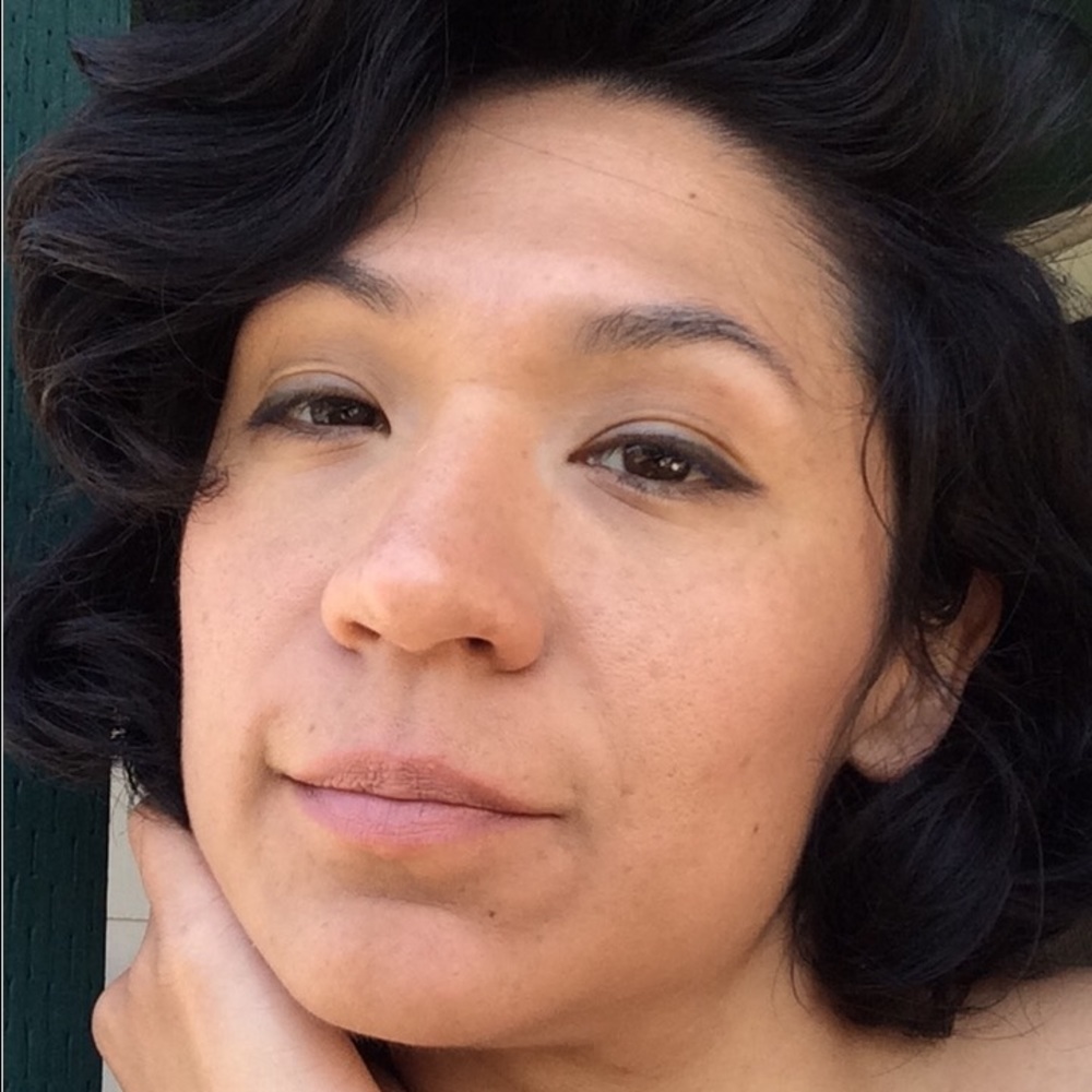 Meet your Posher, Adriane