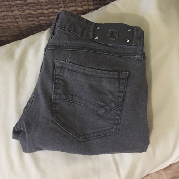 Grey Jeans - Picture 1 of 3