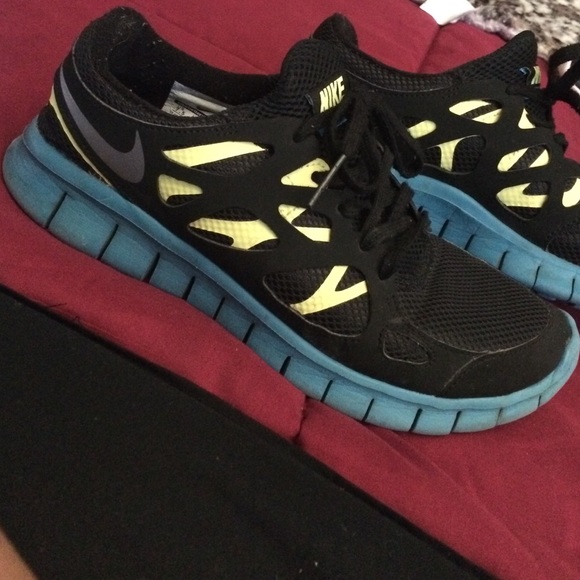 Nike free runs