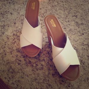 Wedge heels from Florida never worn size 8 Wedge heels from Florida never worn size 8
