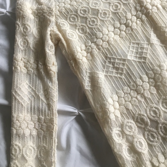 Cream Lace Shirt - Picture 3 of 4