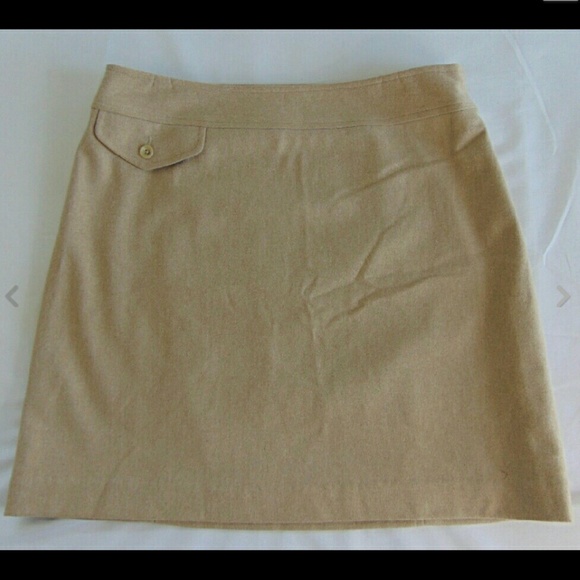 Preloved banana republic beige classy skirt size8