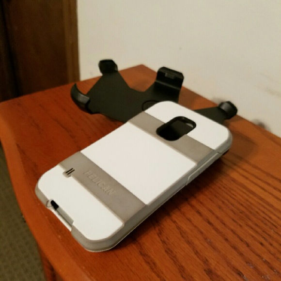 Galaxy 5 pelican case with clip