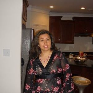 Meet your Posher, Lina