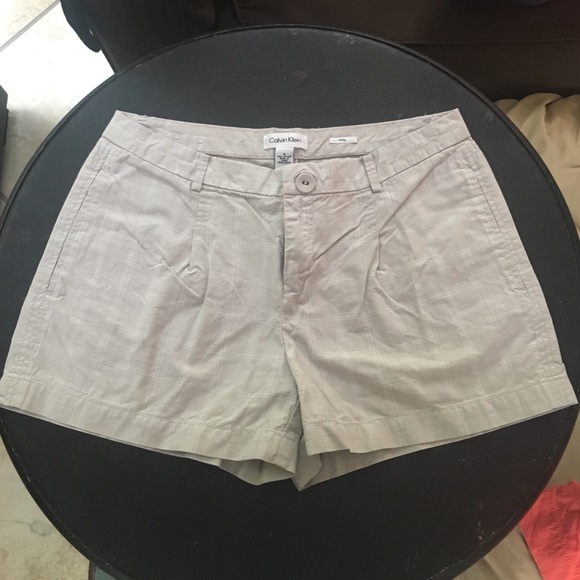 Cream And plaid Calvin Klein Jean shorts