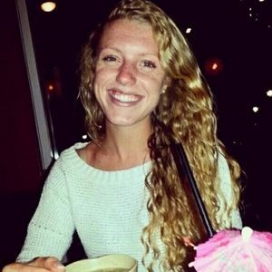 Meet your Posher, Rebecca