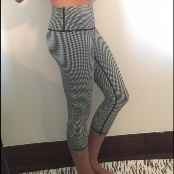 Wunder Under Crop (heigh rise)