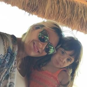 Meet your Posher, Ana