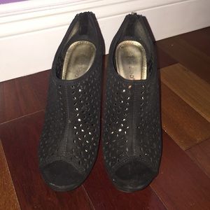 Bamboo wedge black heels