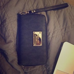 Michael Kors wristlet