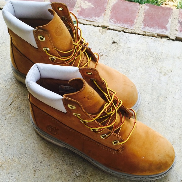 6 Youth - Steel toe Timberland boots -