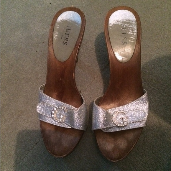 Guess sandals