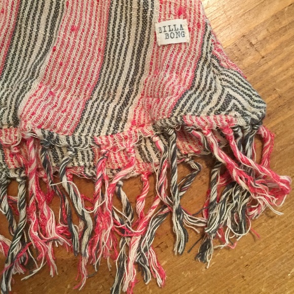 BILLABONG Tank - Picture 3 of 3