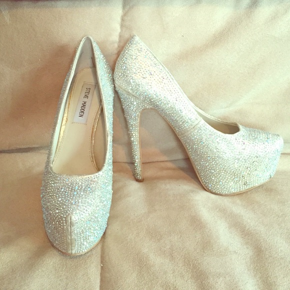 Steve Madden jewel heels. Size 6-could fit 6 1/2!