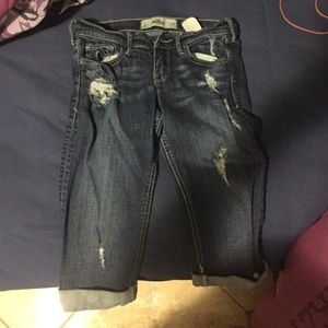 Hollister capris, good condition.