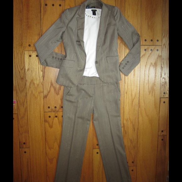 New York & Co. Pants Suit
