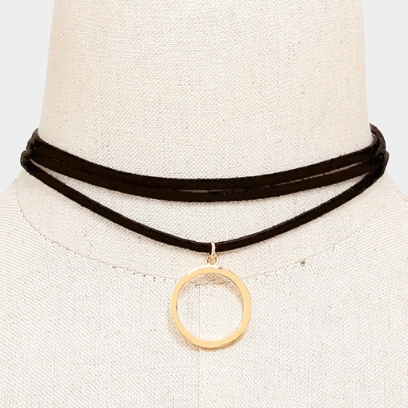 Nasty gal choker