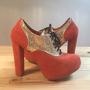 Kimchi Blue orange heels with gold glitter detail