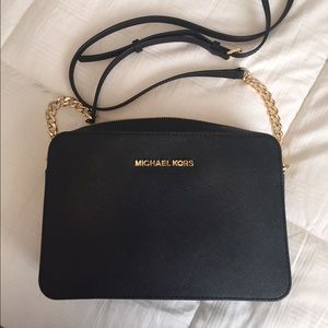 AUTHENTIC MICHAEL KORS Jet Set cross body