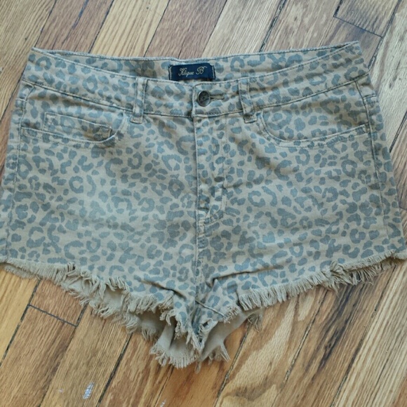 Klique B Leopard Mid Rise Shorts From Akira