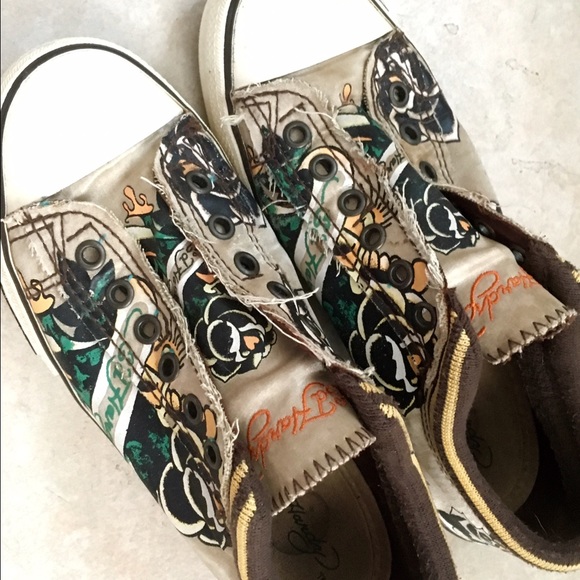 Ed Hardy shoes size 6