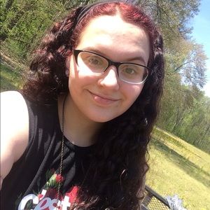 Meet your Posher, Brooke