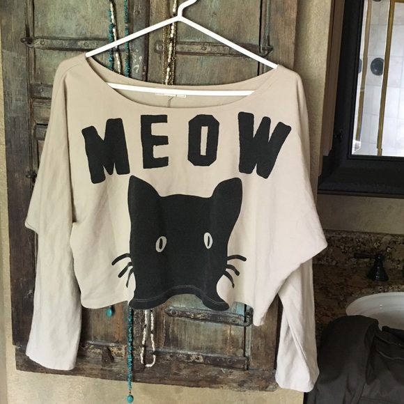 MEOW long sleeve crop tee