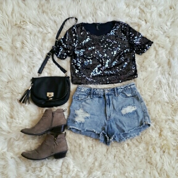 Dark blue sequin crop top