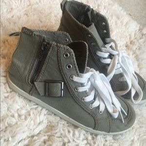 Green Hightop Roxy Sneakers