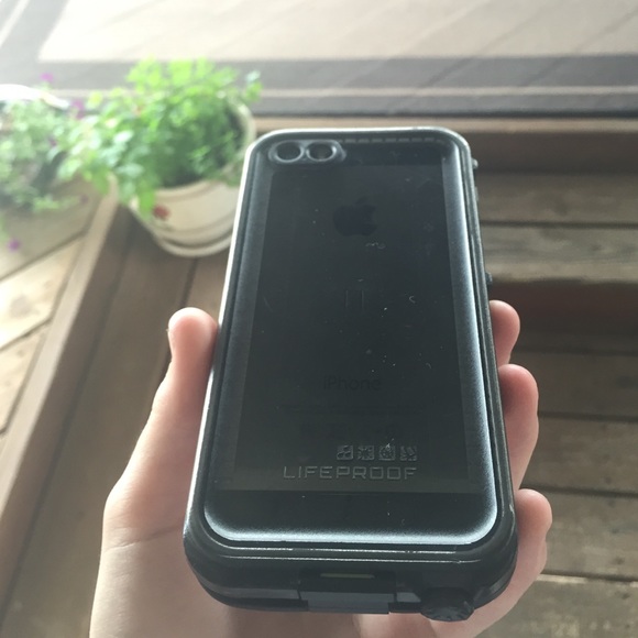 Black life proof case