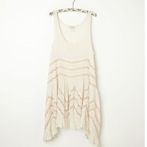 Free people lace slip, size small, pale yellow