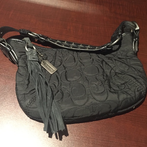 LIKE NEW Coach Shoulder Bag